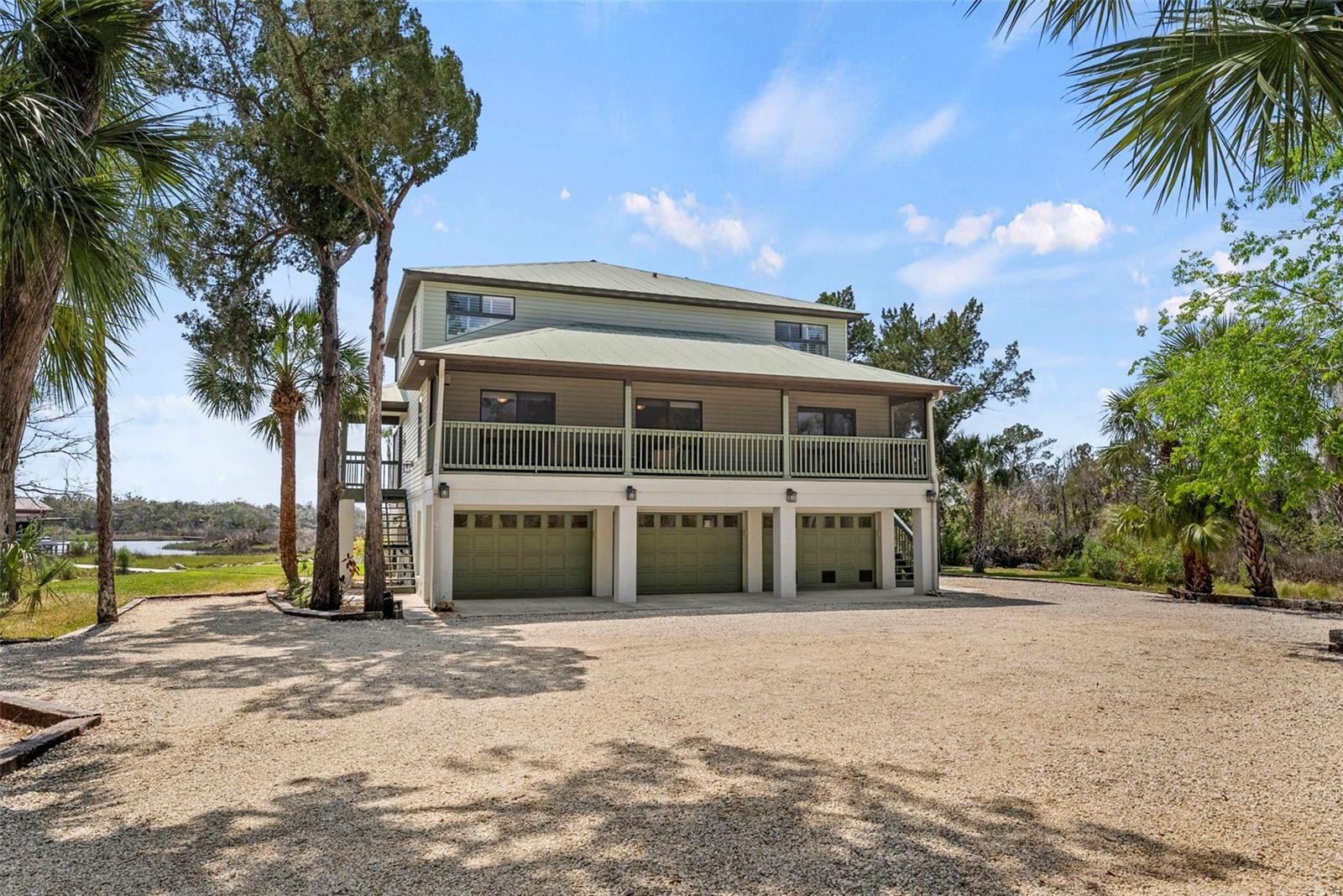 003599 - UNREC TRACTS IN 08-20S-17E - Residential