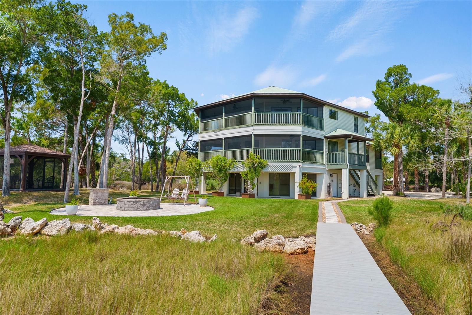 003599 - UNREC TRACTS IN 08-20S-17E - Residential