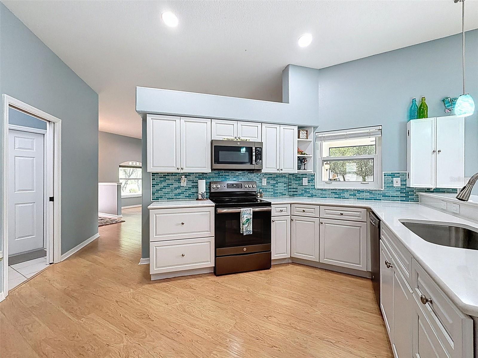 CYPRESS PARK OF TARPON SPGS - Residential