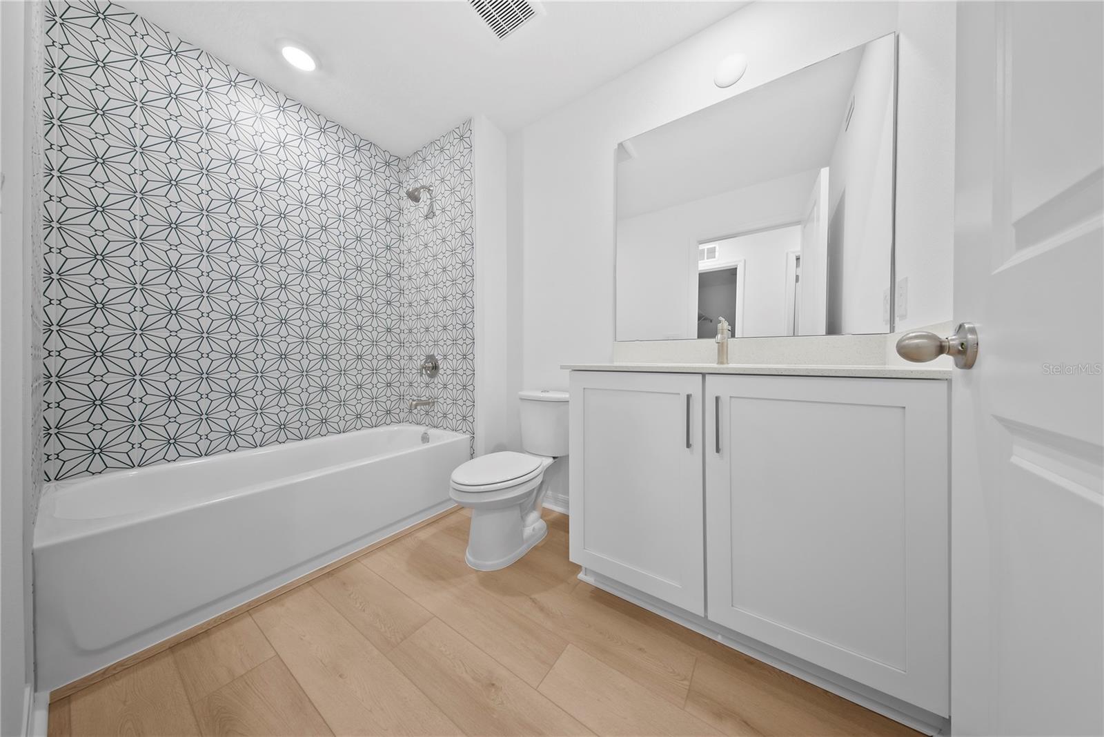 NORTHLAKE AT OVATION - Residential Lease