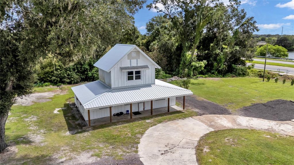 Photo of 809 W Canal Street, Mulberry, FL 33860 (MLS # P4936448)