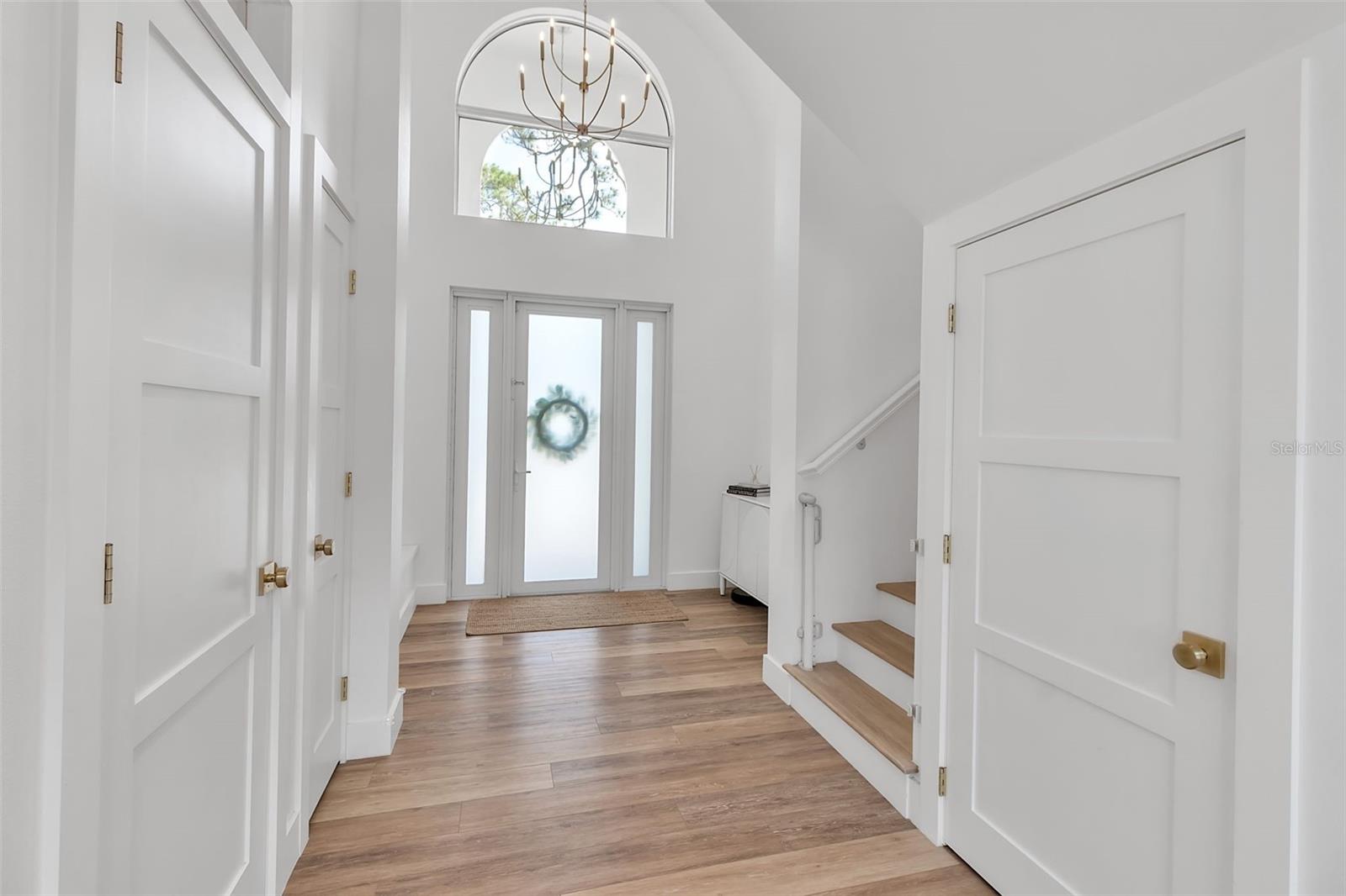 1642 ARLINGTON STREET