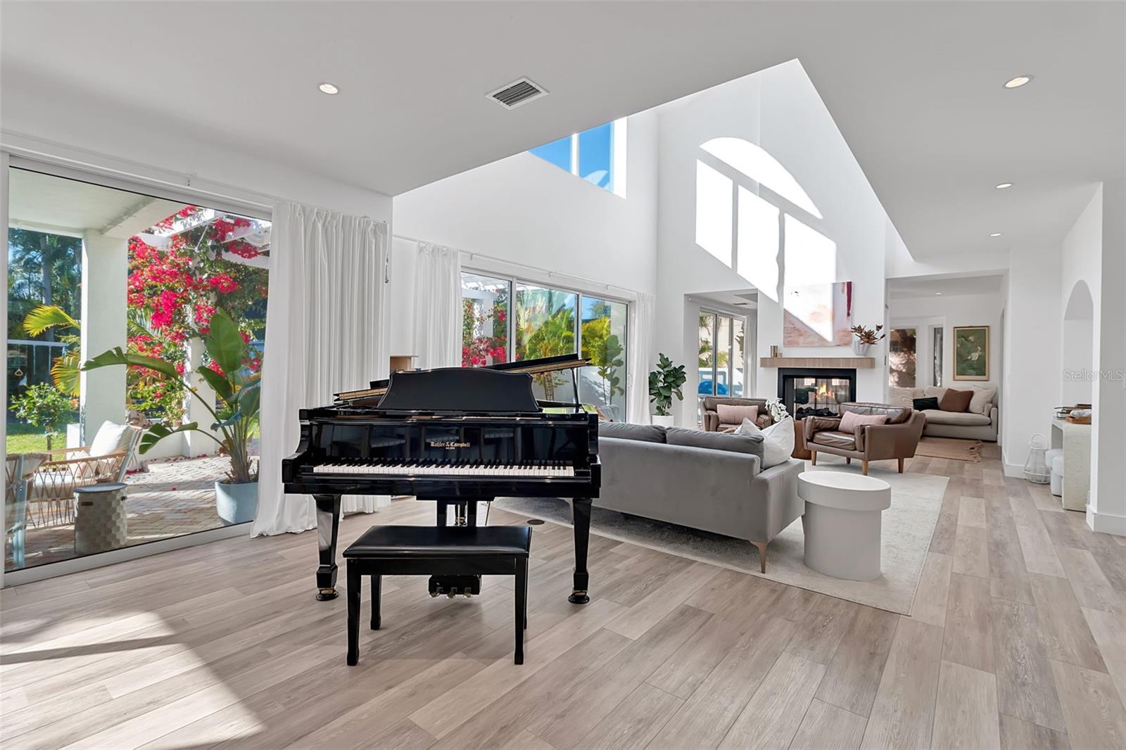 MCINTYRE WILSON & POTTERS - Residential