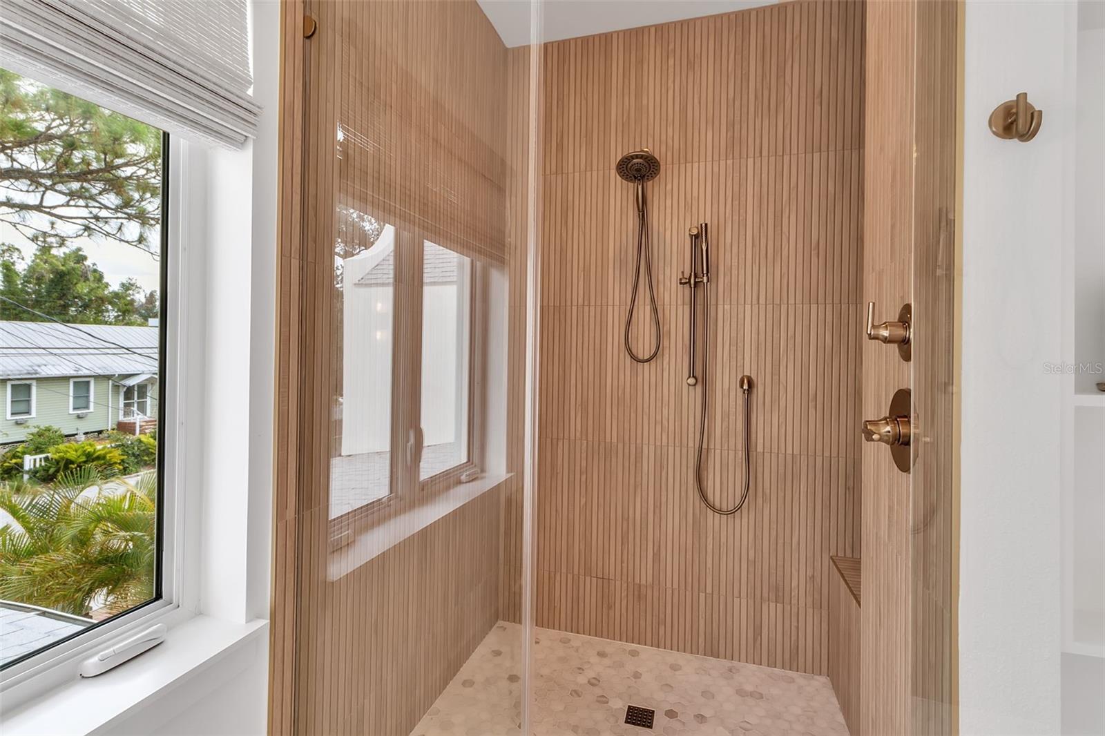 MCINTYRE WILSON & POTTERS - Residential