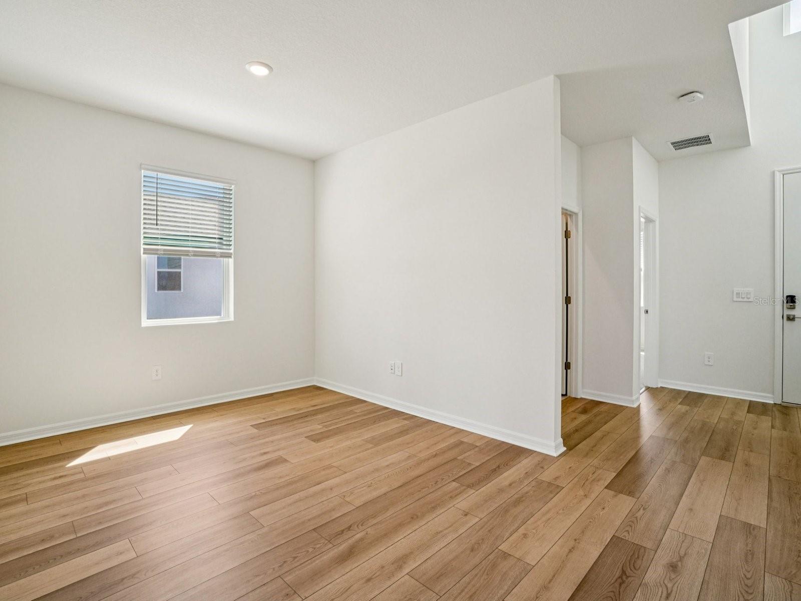 1834 COOLRIDGE PLACE