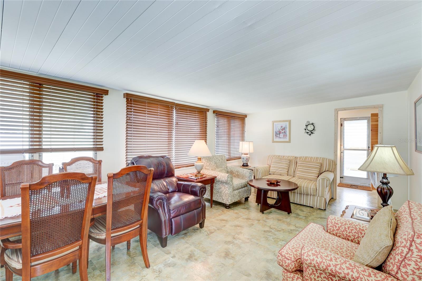 FAIR LANE ACRES FIRST ADD - Residential