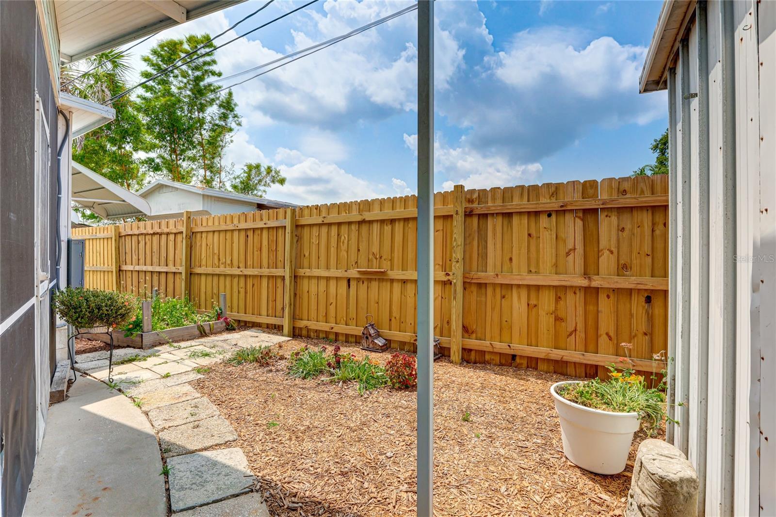 FAIR LANE ACRES FIRST ADD - Residential