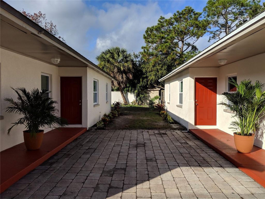 Photo of 6627 S West Shore Boulevard, Tampa, FL 33616 (MLS # TB8460597)