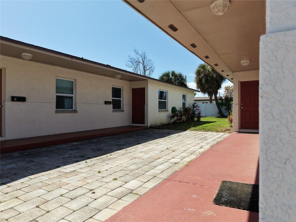 Photo of 6627 S West Shore Boulevard, Tampa, FL 33616 (MLS # TB8460597)