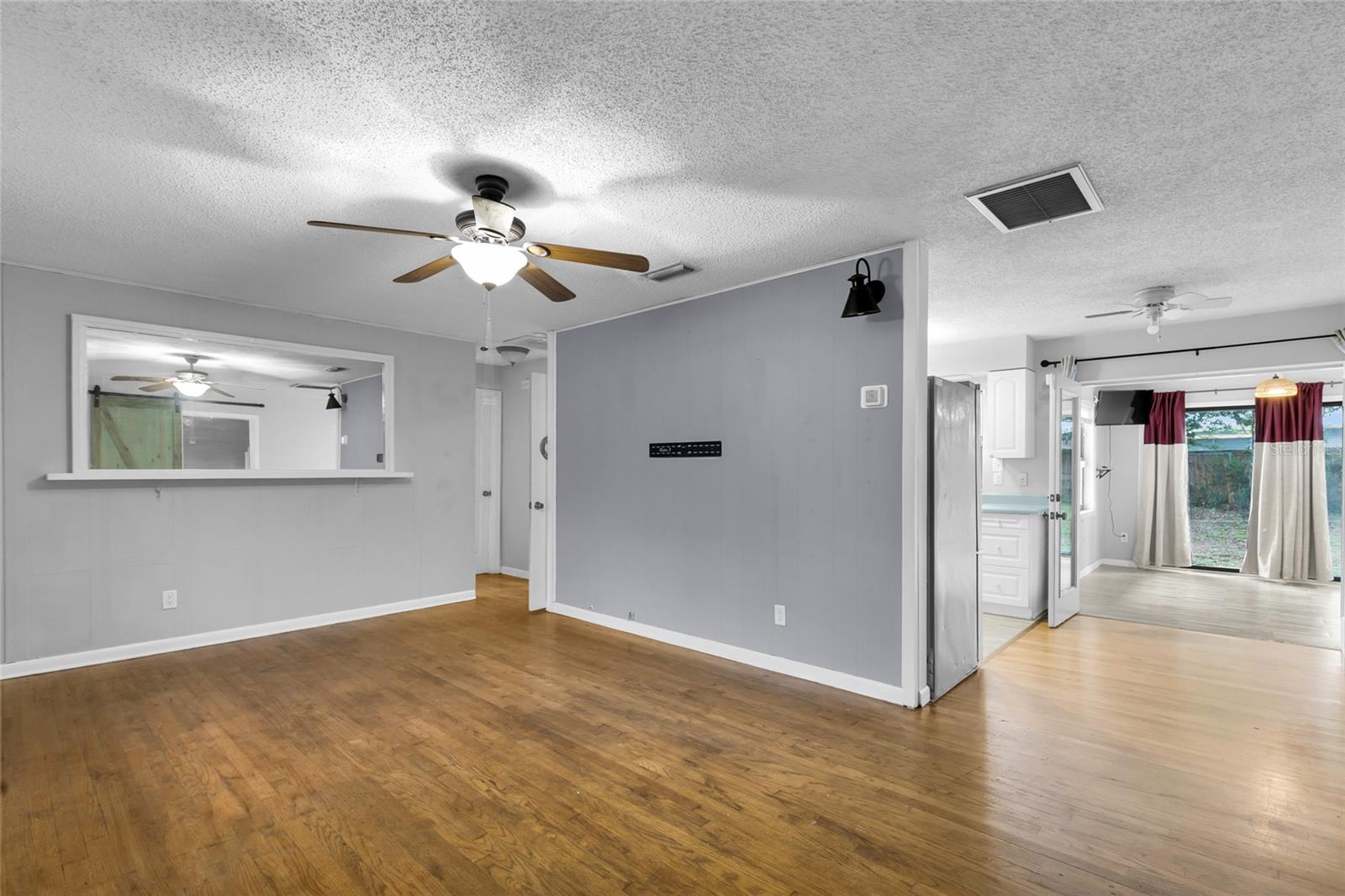 OAKVIEW - Residential
