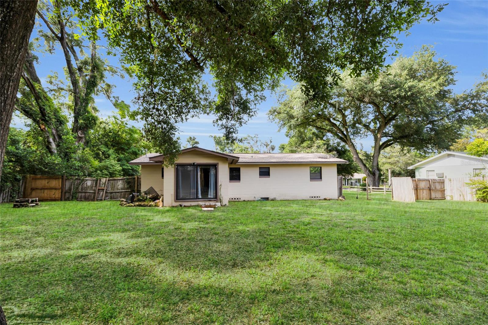 OAKVIEW - Residential