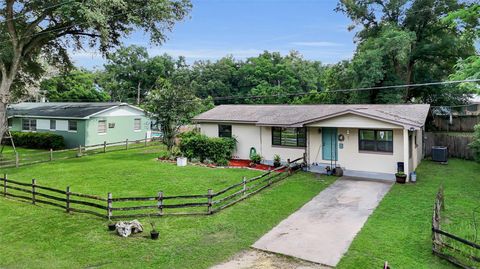 Tiny photo for 1474 NE 59th Street, Ocala, FL 34479 (MLS # OM725858)