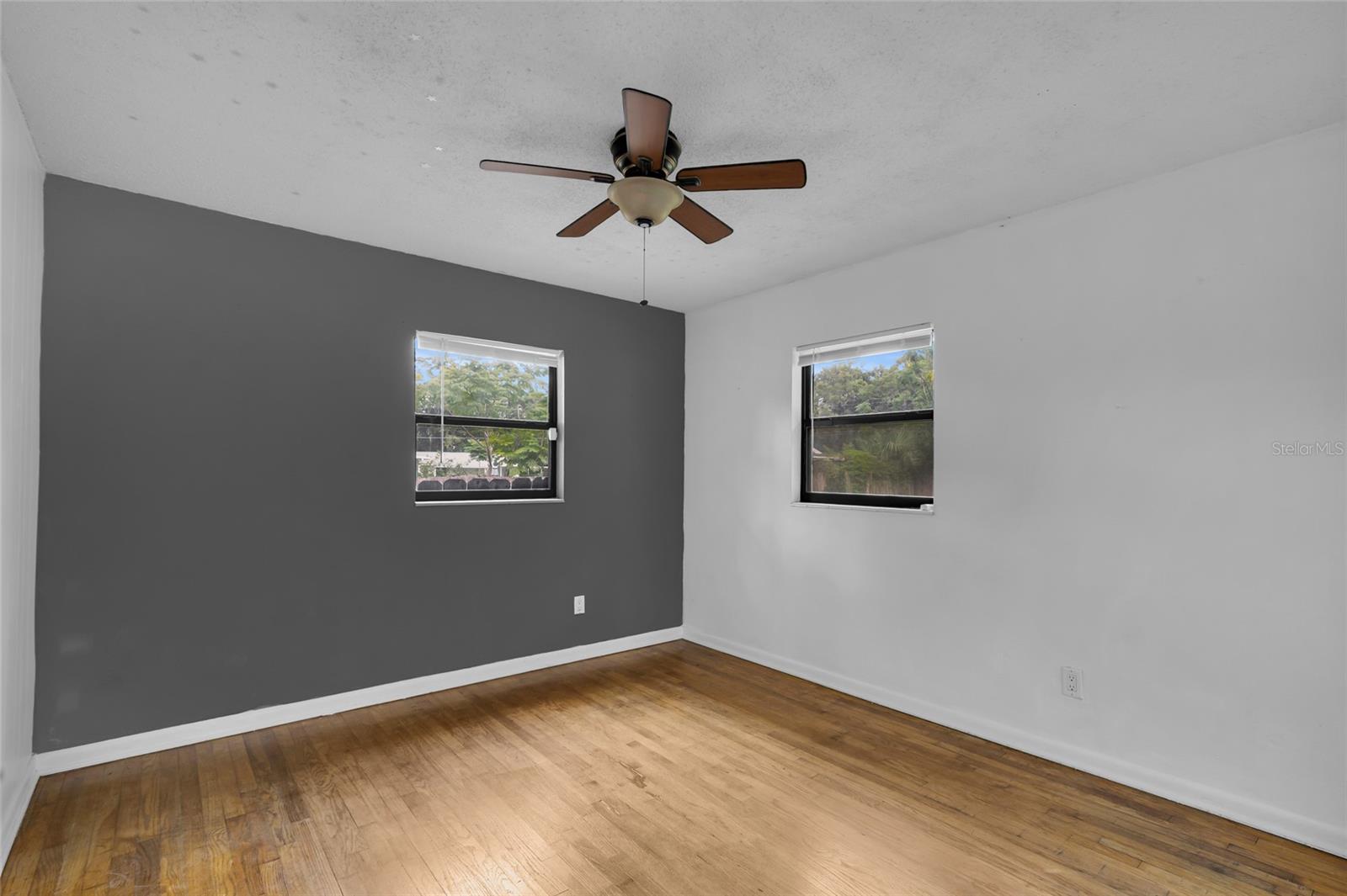 OAKVIEW - Residential