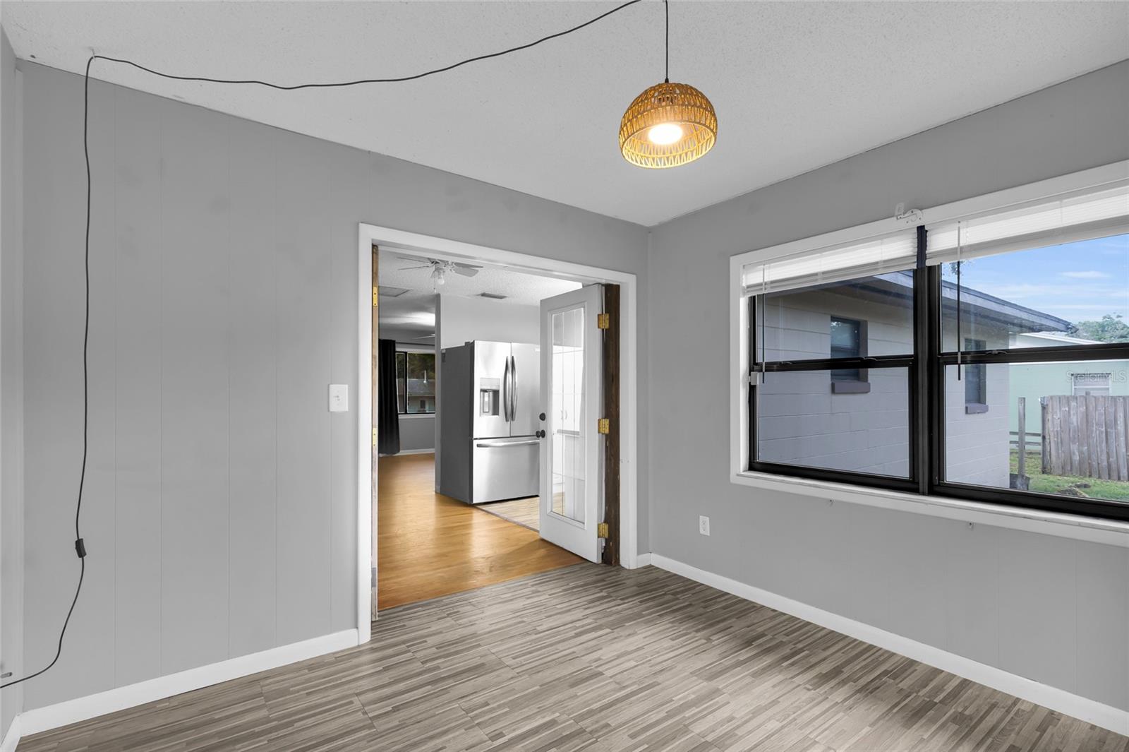 OAKVIEW - Residential