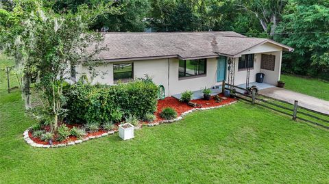 Photo of 1474 NE 59th Street, Ocala, FL 34479 (MLS # OM725858)