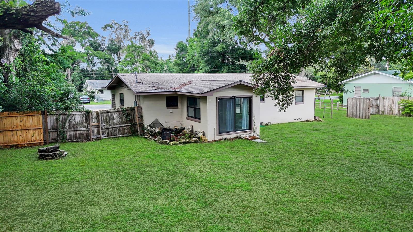 OAKVIEW - Residential