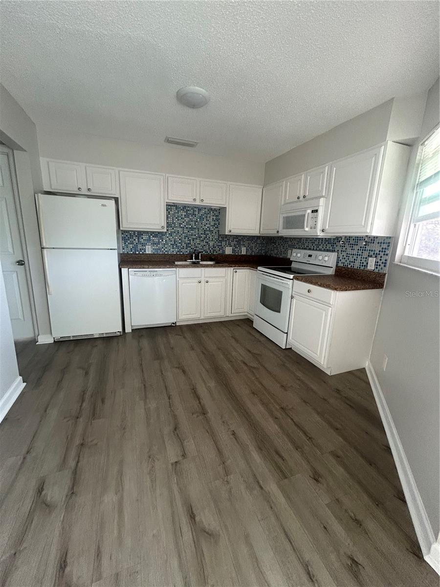 7006 MIDNIGHT PASS ROAD