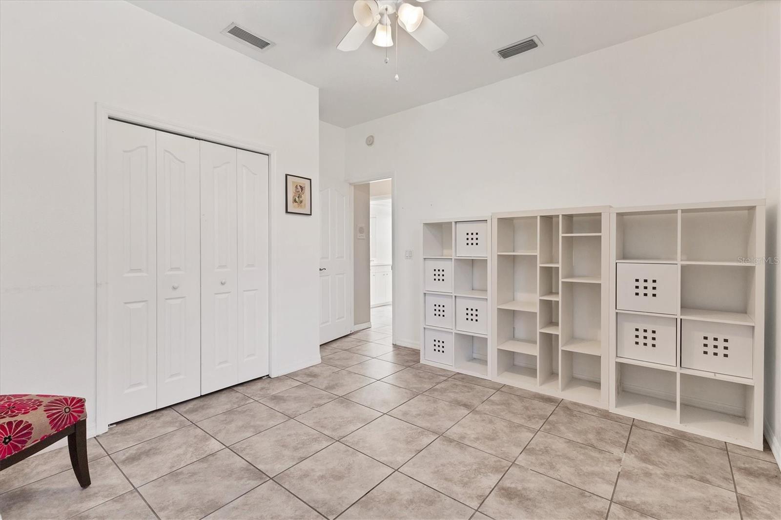 ANCIENT OAKS UNIT ONE - Residential