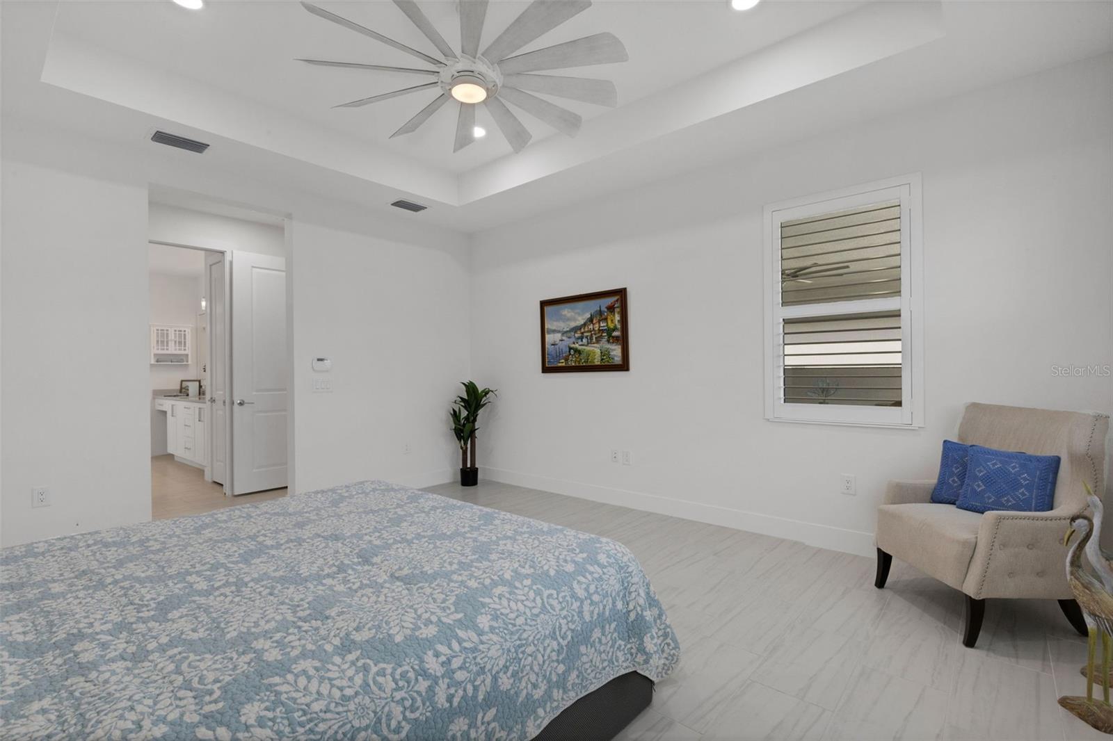 LAKEHOUSE COVE/WATERSIDE PH 5& - Residential