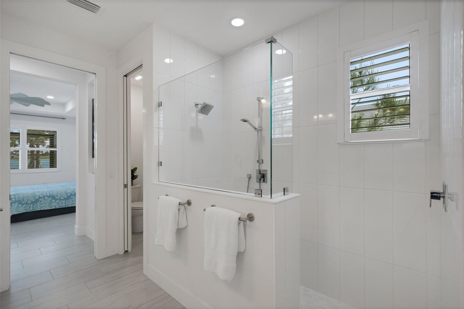 LAKEHOUSE COVE/WATERSIDE PH 5& - Residential