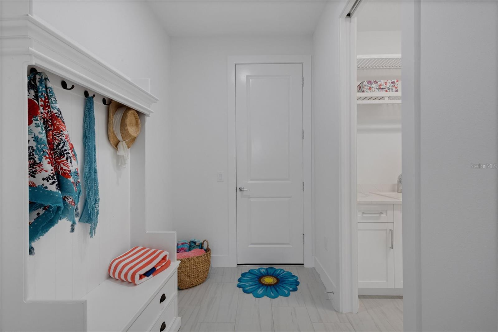 LAKEHOUSE COVE/WATERSIDE PH 5& - Residential