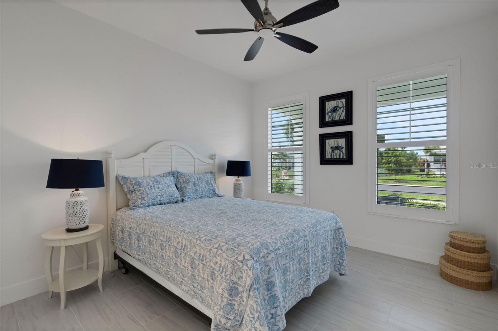 LAKEHOUSE COVE/WATERSIDE PH 5& - Residential