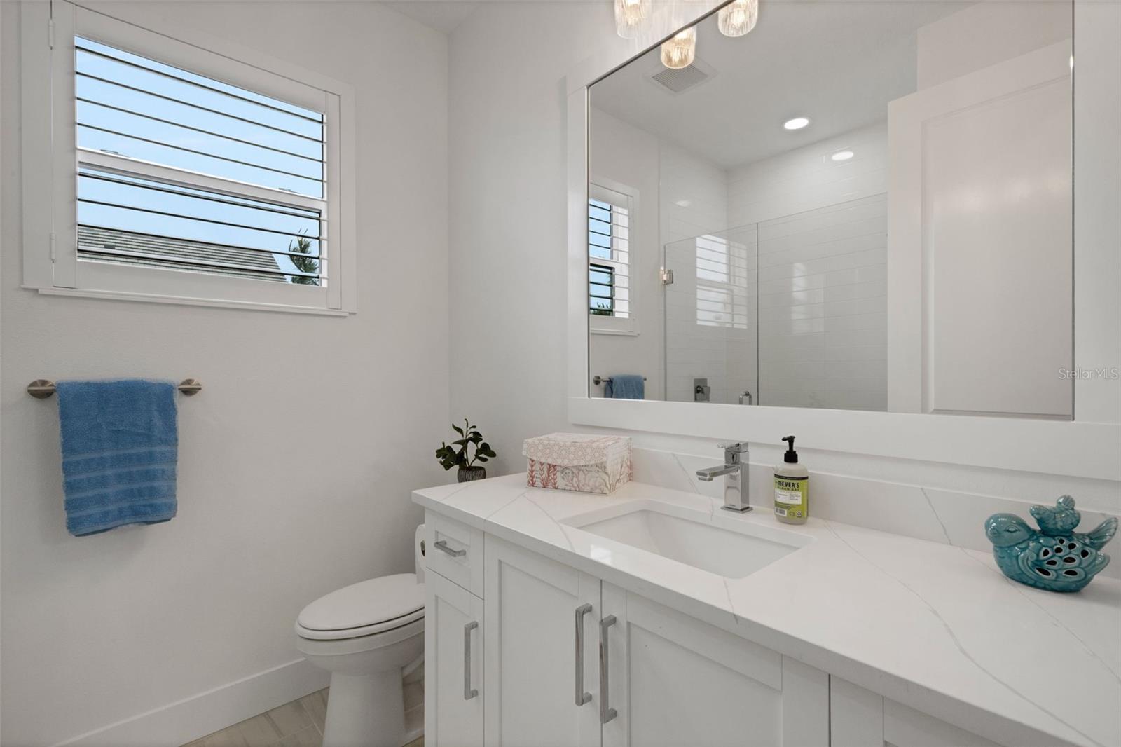 LAKEHOUSE COVE/WATERSIDE PH 5& - Residential