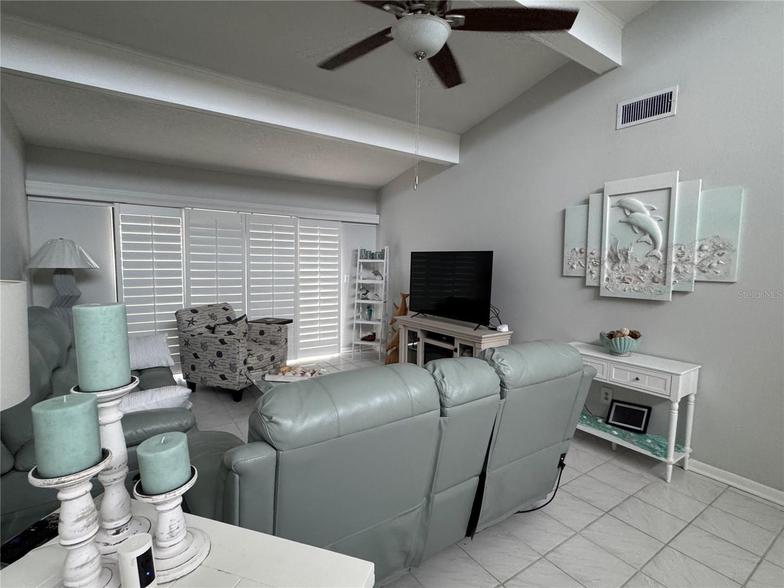 TIDES OF CAPRI WEST CONDO - Residential