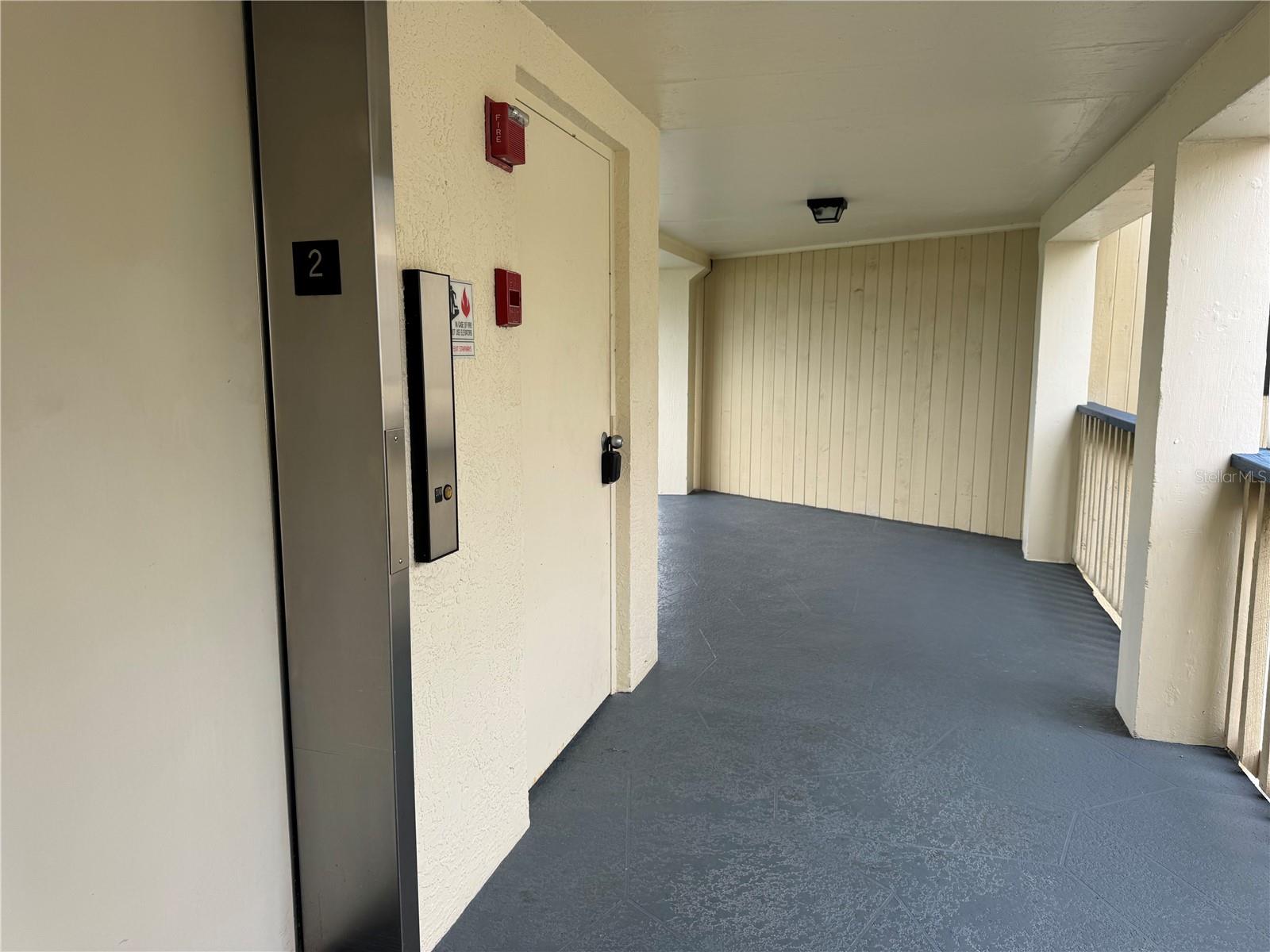TIDES OF CAPRI WEST CONDO - Residential