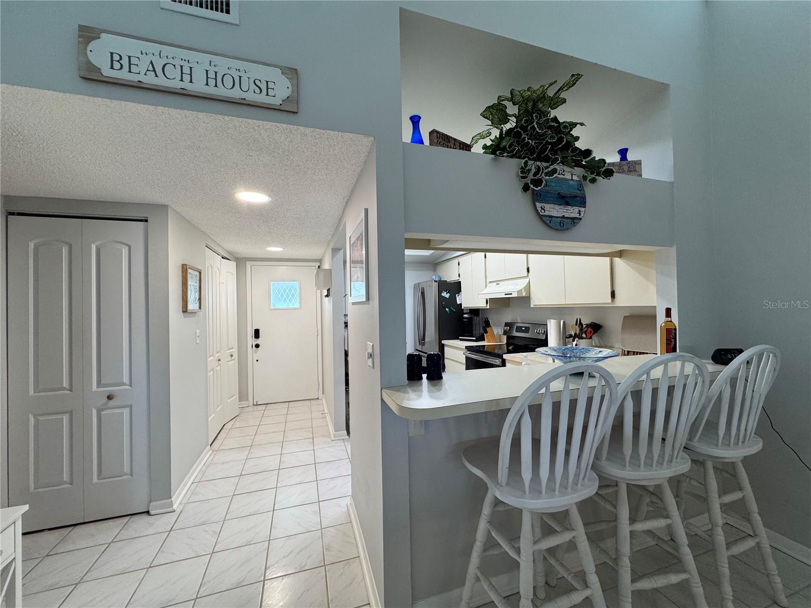 TIDES OF CAPRI WEST CONDO - Residential