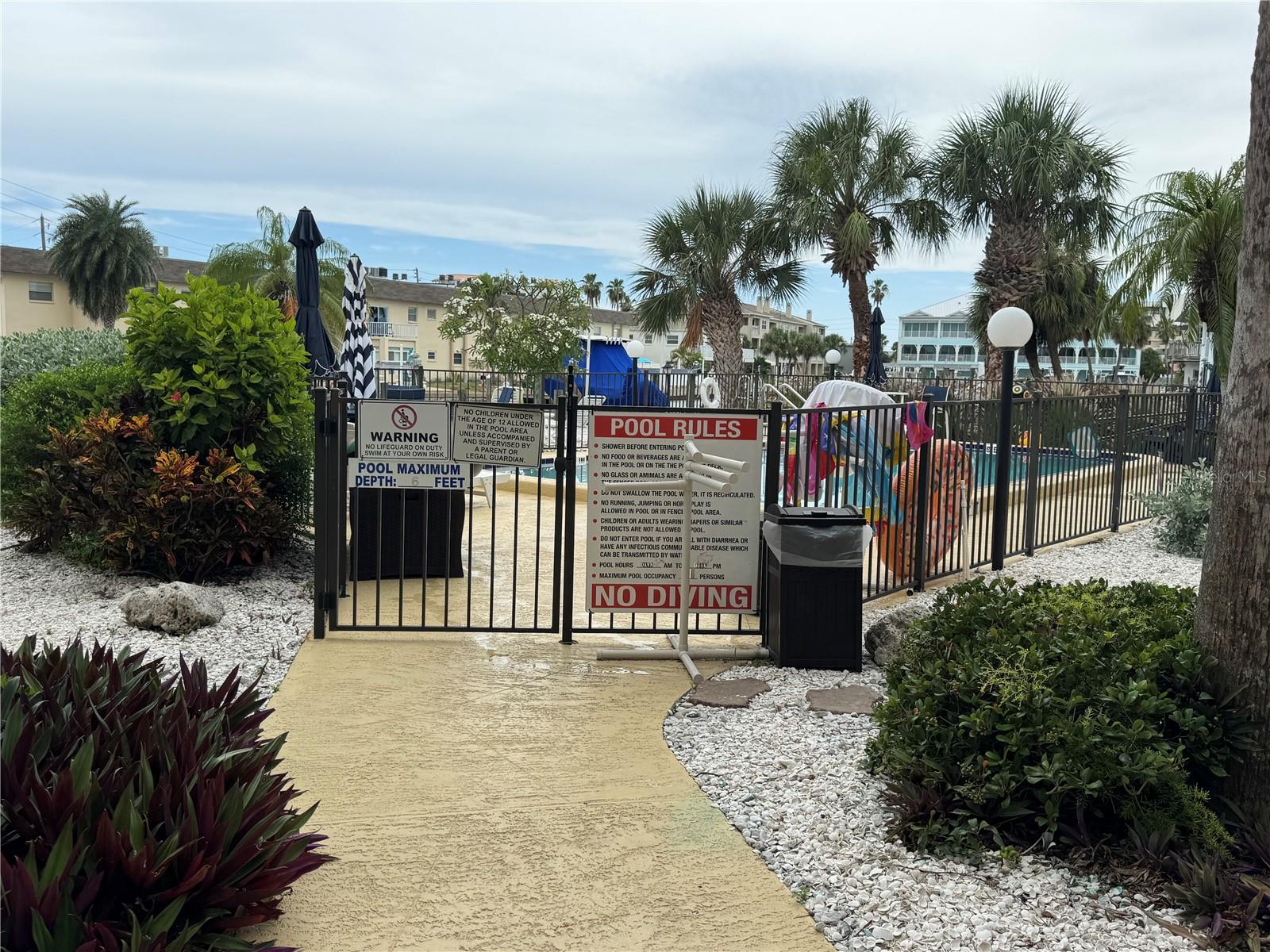 TIDES OF CAPRI WEST CONDO - Residential