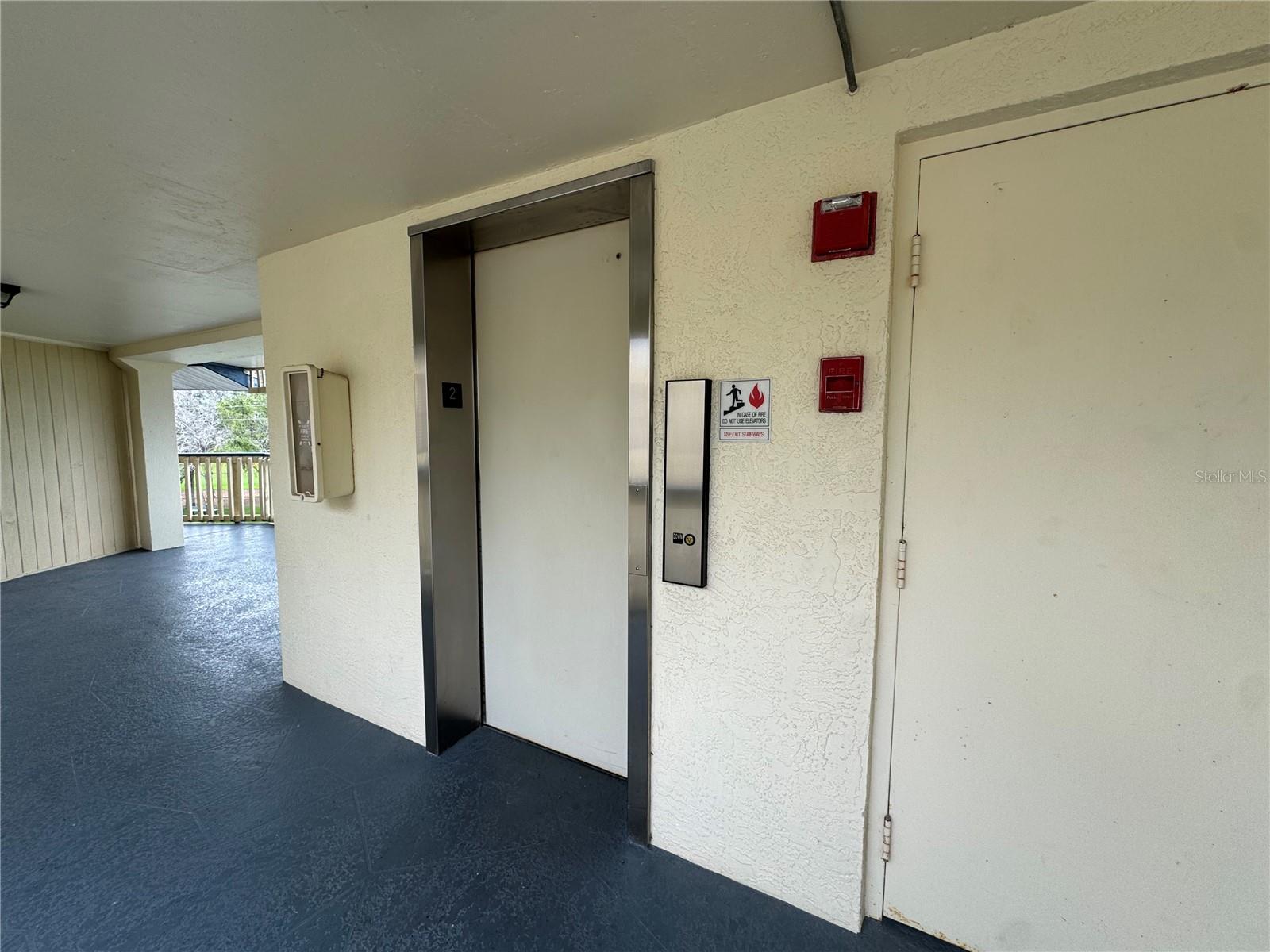 TIDES OF CAPRI WEST CONDO - Residential
