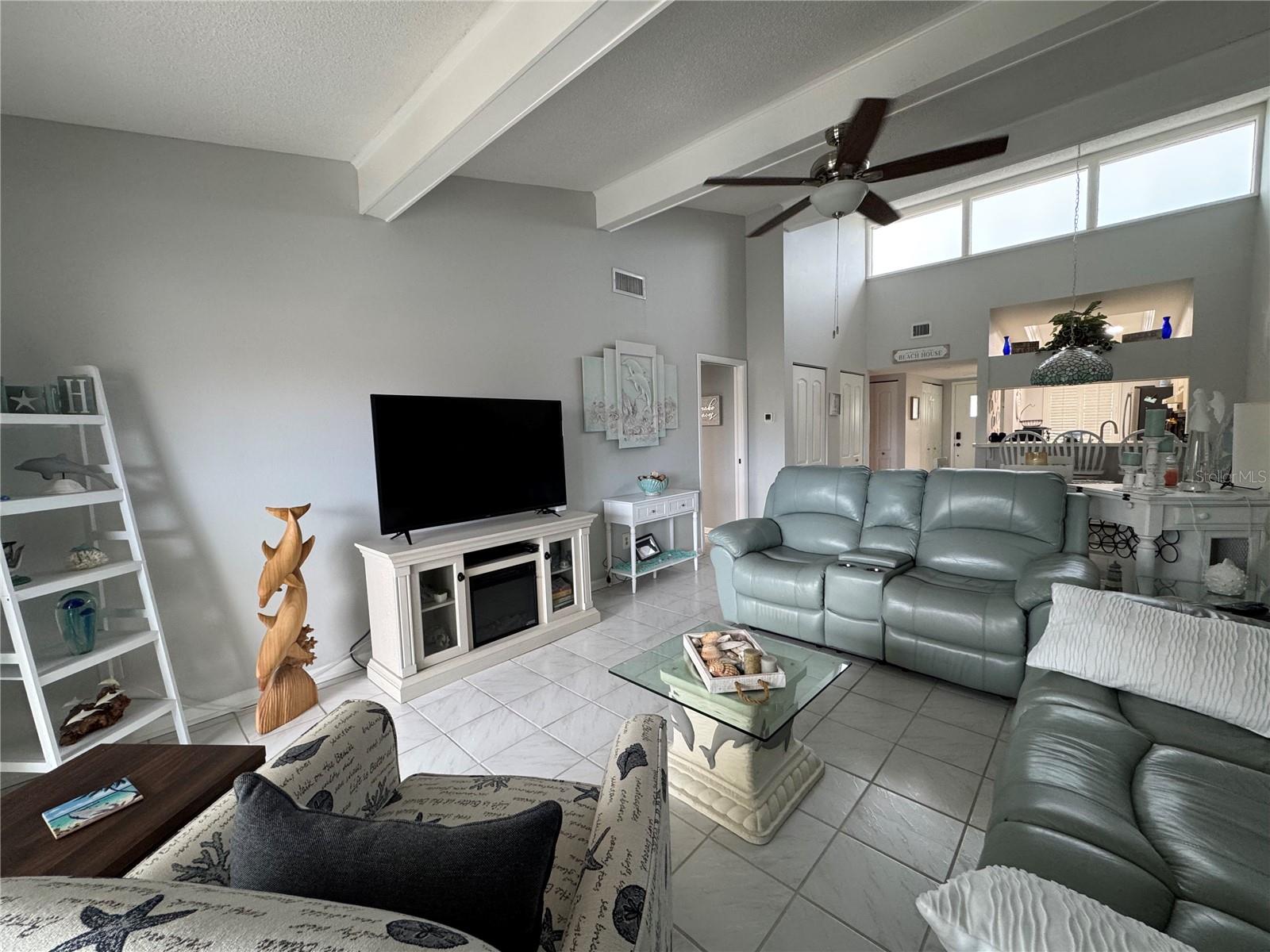 TIDES OF CAPRI WEST CONDO - Residential