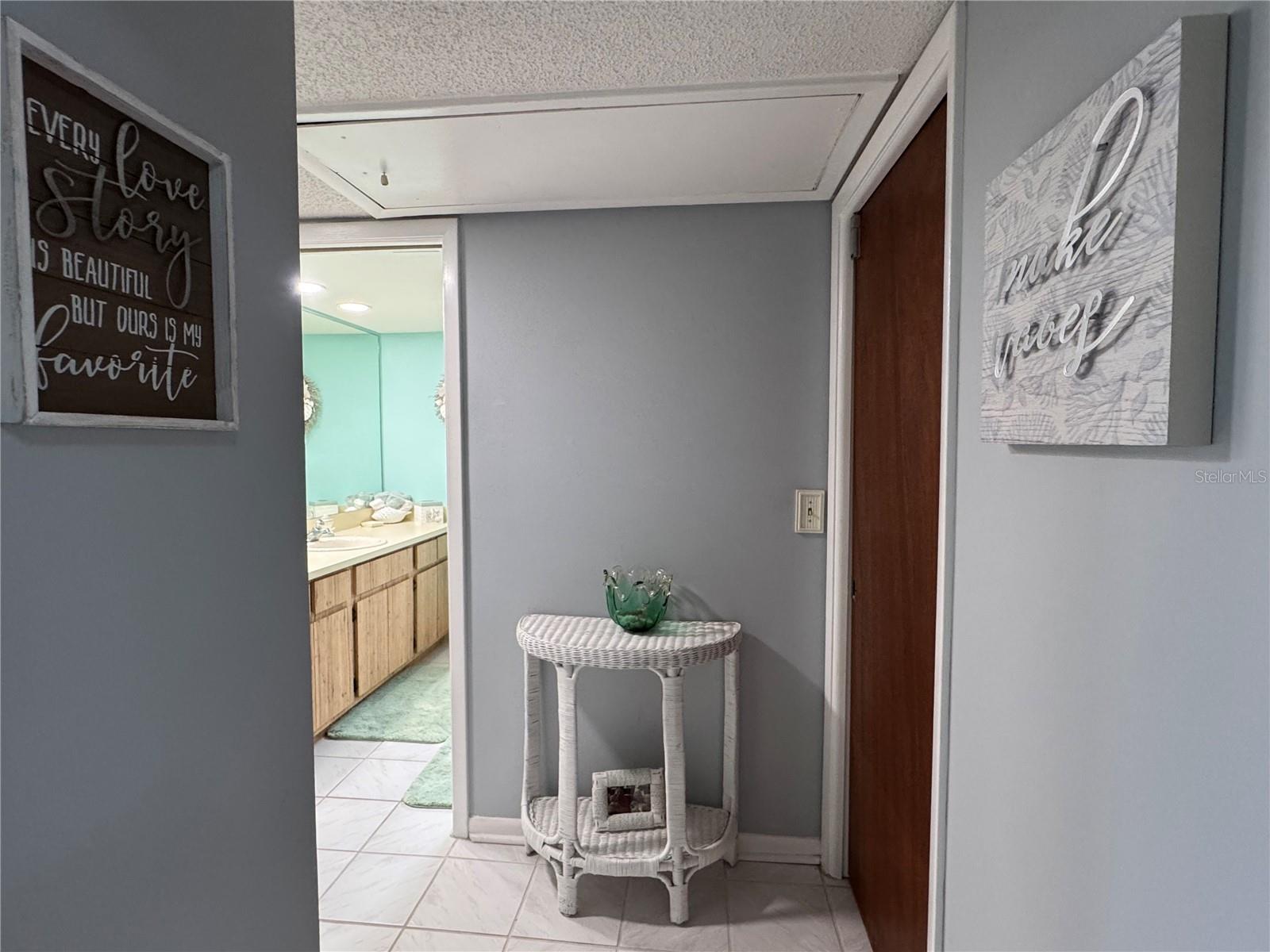 TIDES OF CAPRI WEST CONDO - Residential