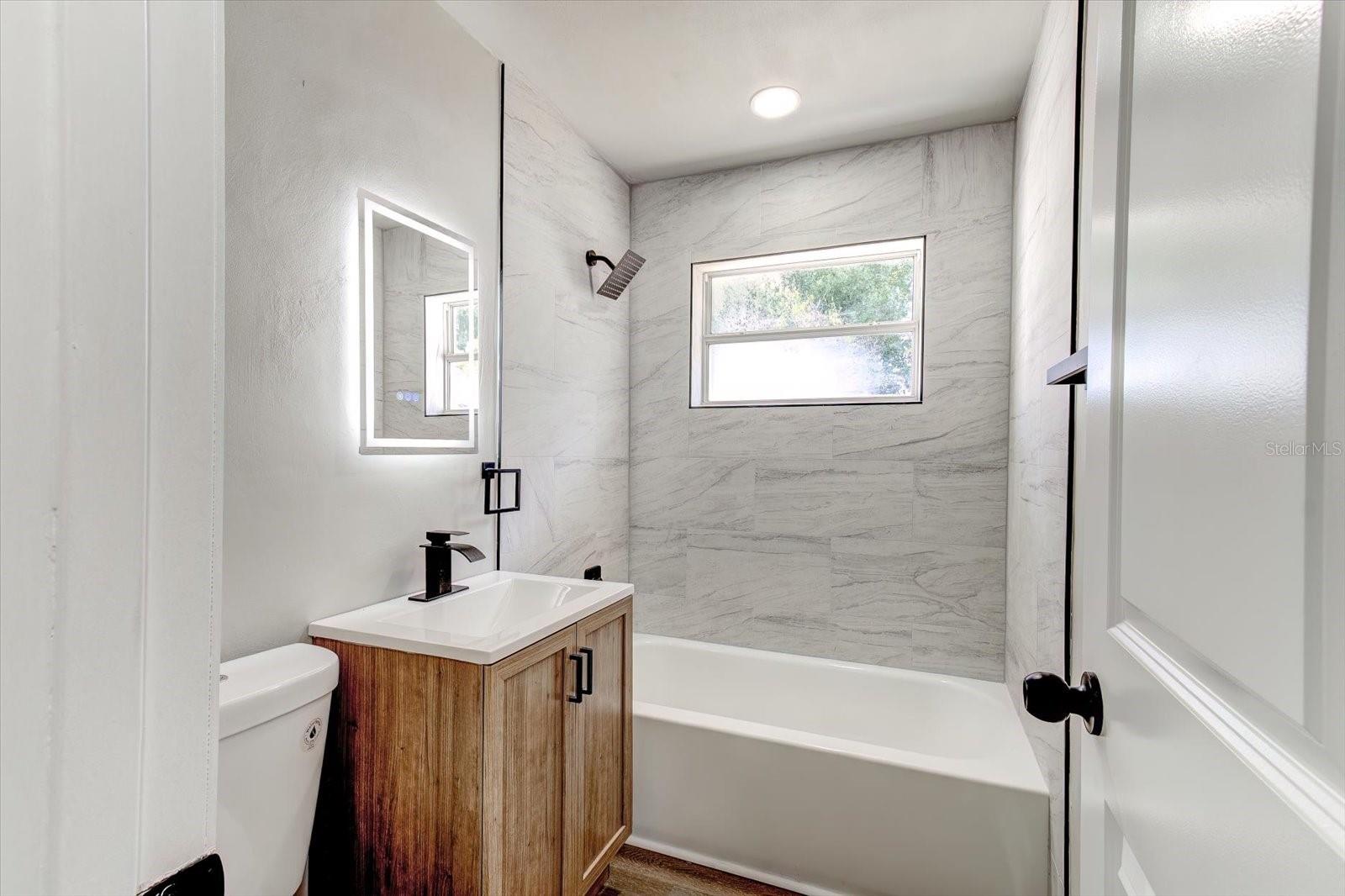 ORANGE CITY ESTATES UNIT 04 - Residential