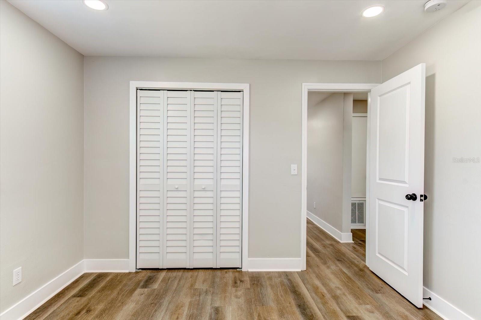 ORANGE CITY ESTATES UNIT 04 - Residential