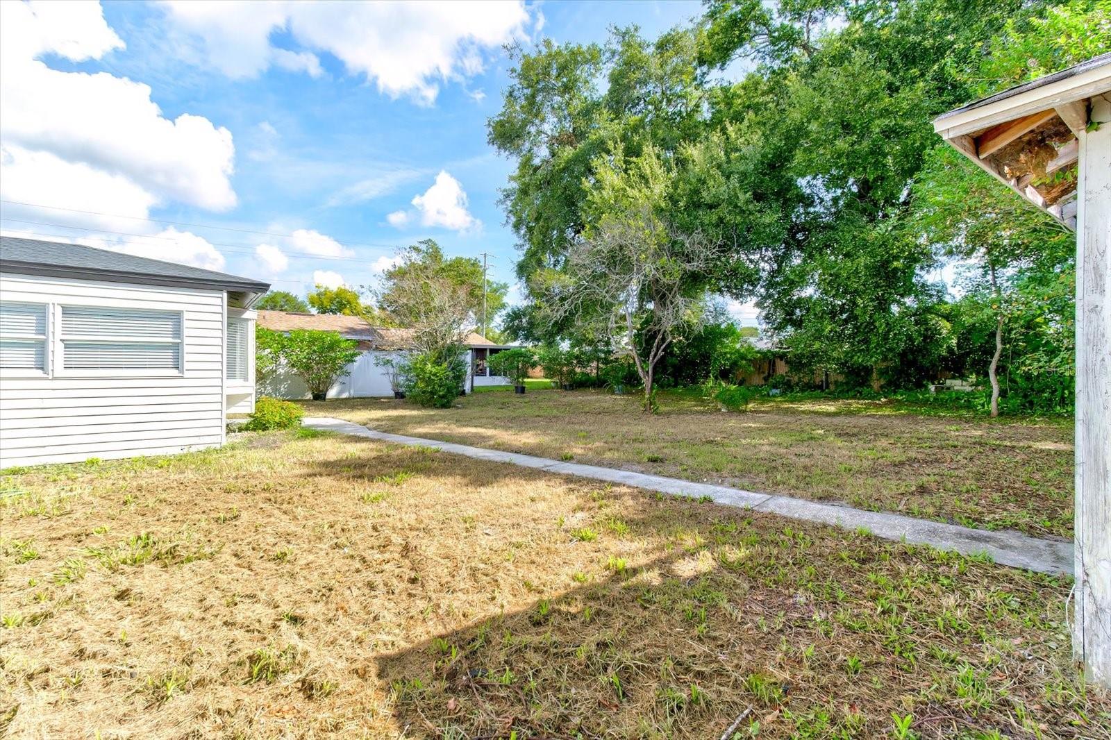 ORANGE CITY ESTATES UNIT 04 - Residential