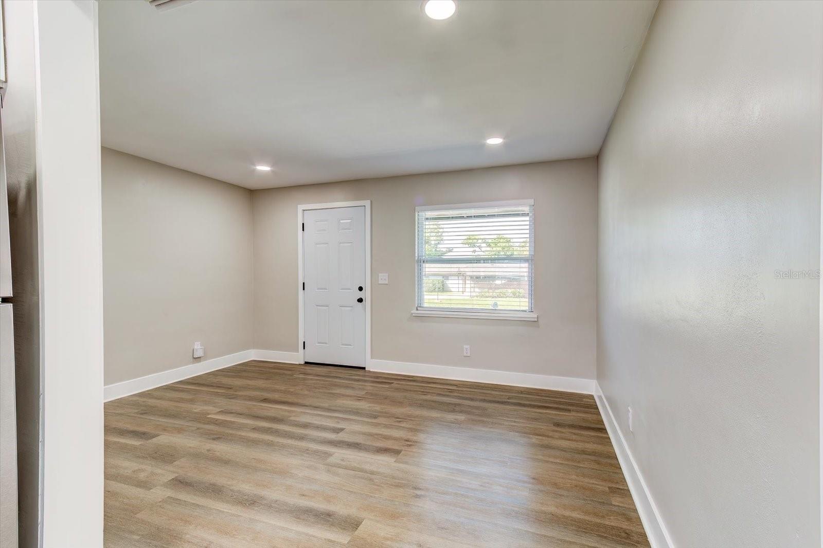 ORANGE CITY ESTATES UNIT 04 - Residential