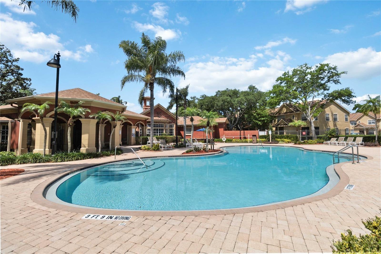 CRESCENT PLACE AT LAKE LOTUS CONDO - Residential Lease