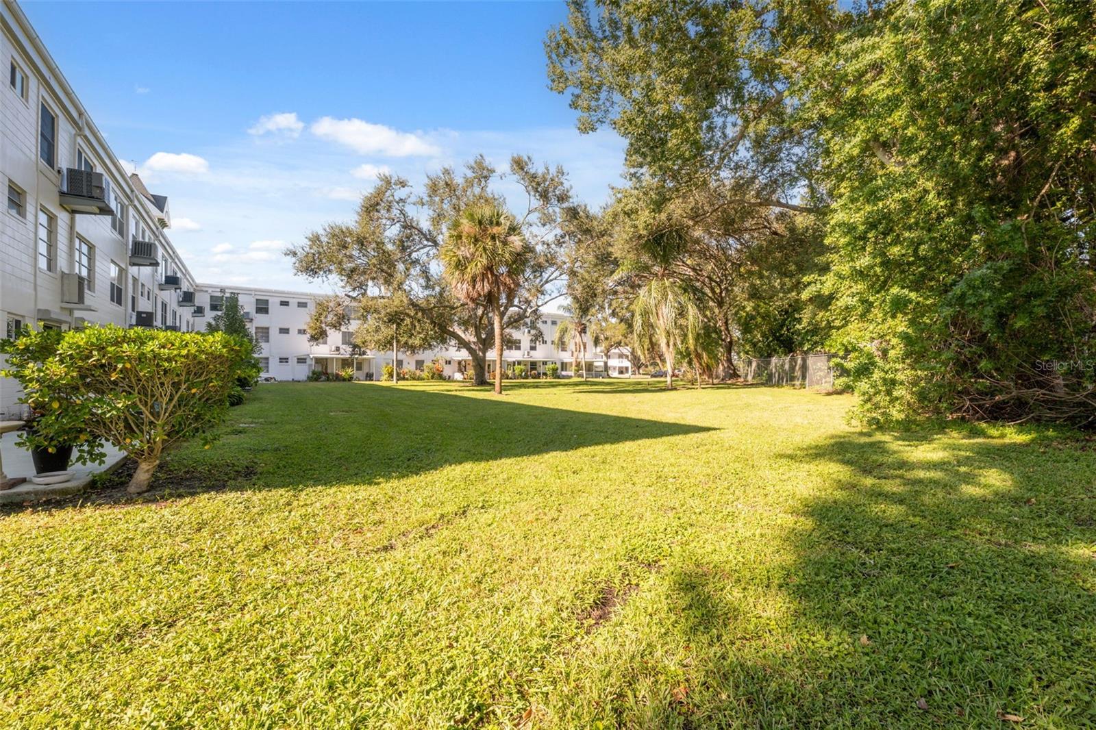 ON TOP OF THE WORLD - Residential