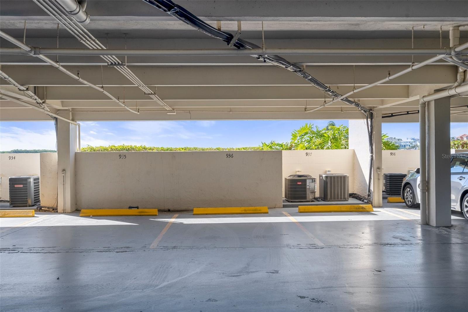 SAND PEBBLE POINTE I CONDO - Residential