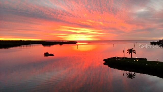 SAND PEBBLE POINTE I CONDO - Residential