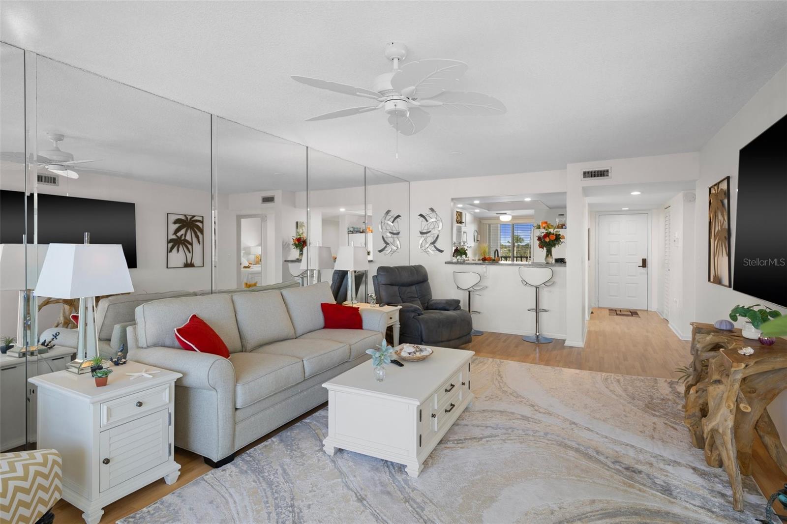 SAND PEBBLE POINTE I CONDO - Residential