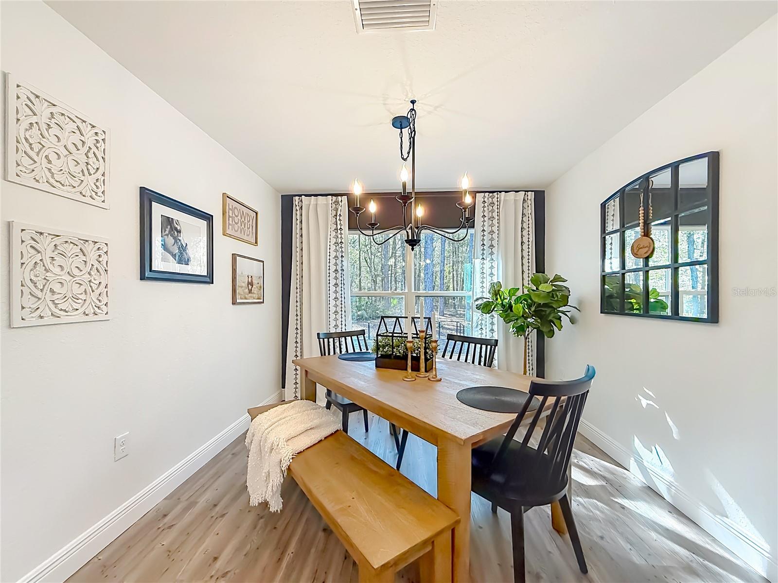 ROLLING HILLS UN FIVE - Residential