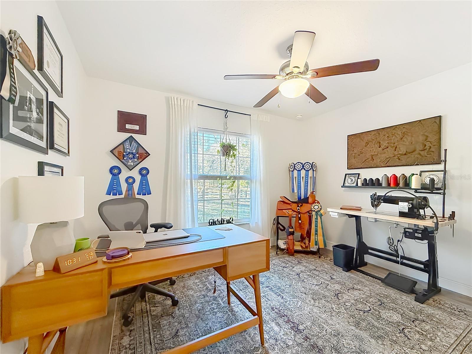 ROLLING HILLS UN FIVE - Residential