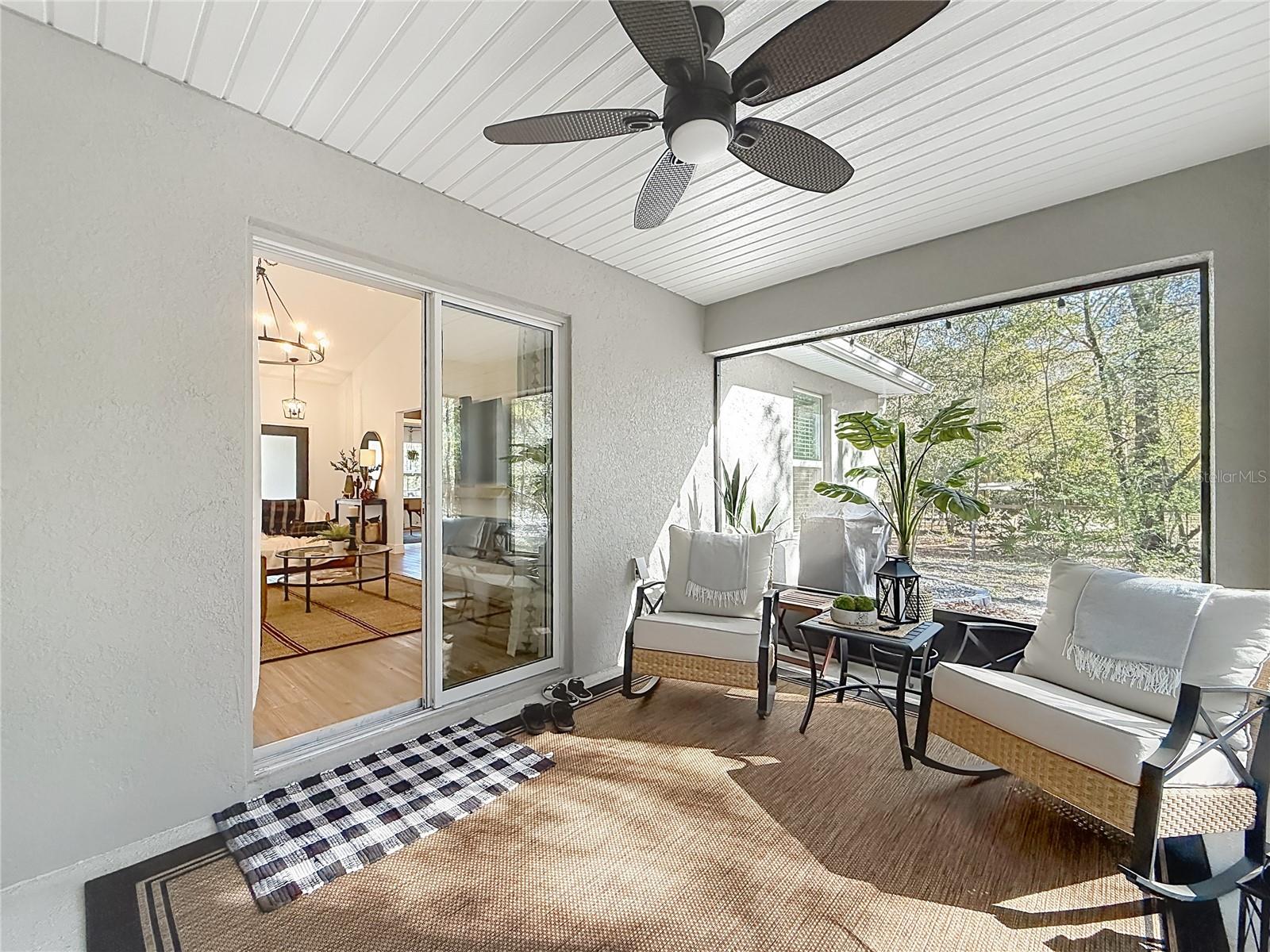 ROLLING HILLS UN FIVE - Residential