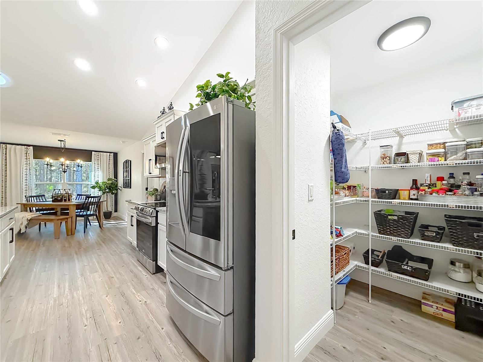 ROLLING HILLS UN FIVE - Residential