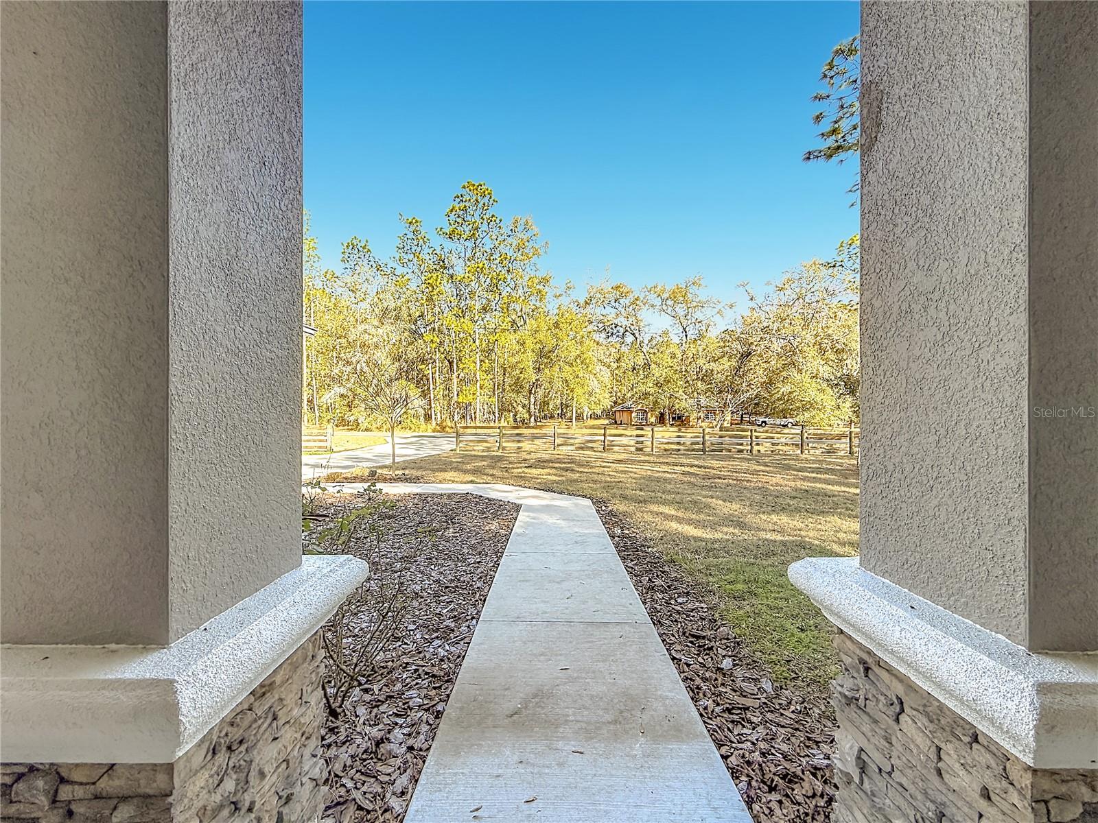 ROLLING HILLS UN FIVE - Residential