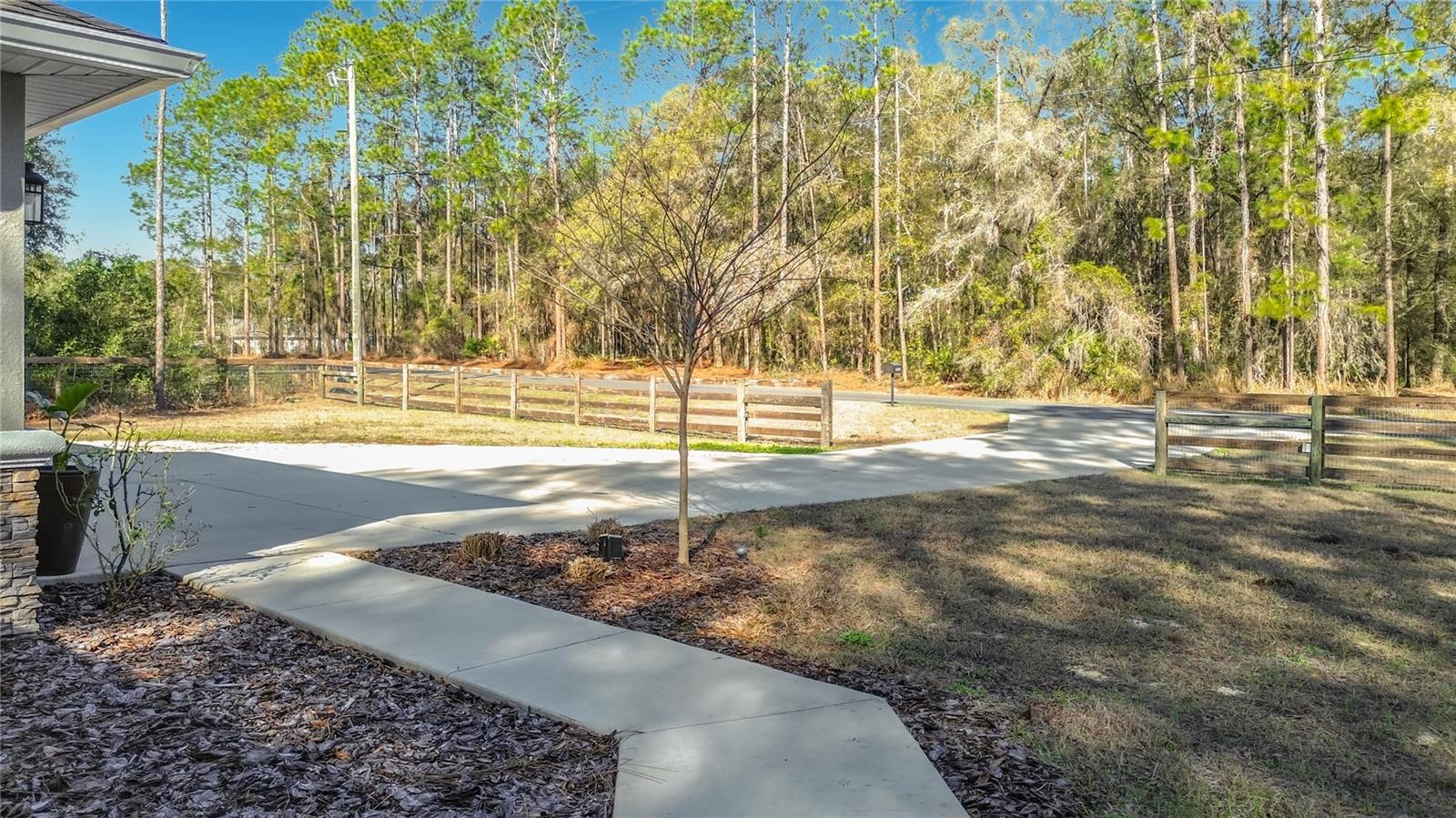 ROLLING HILLS UN FIVE - Residential