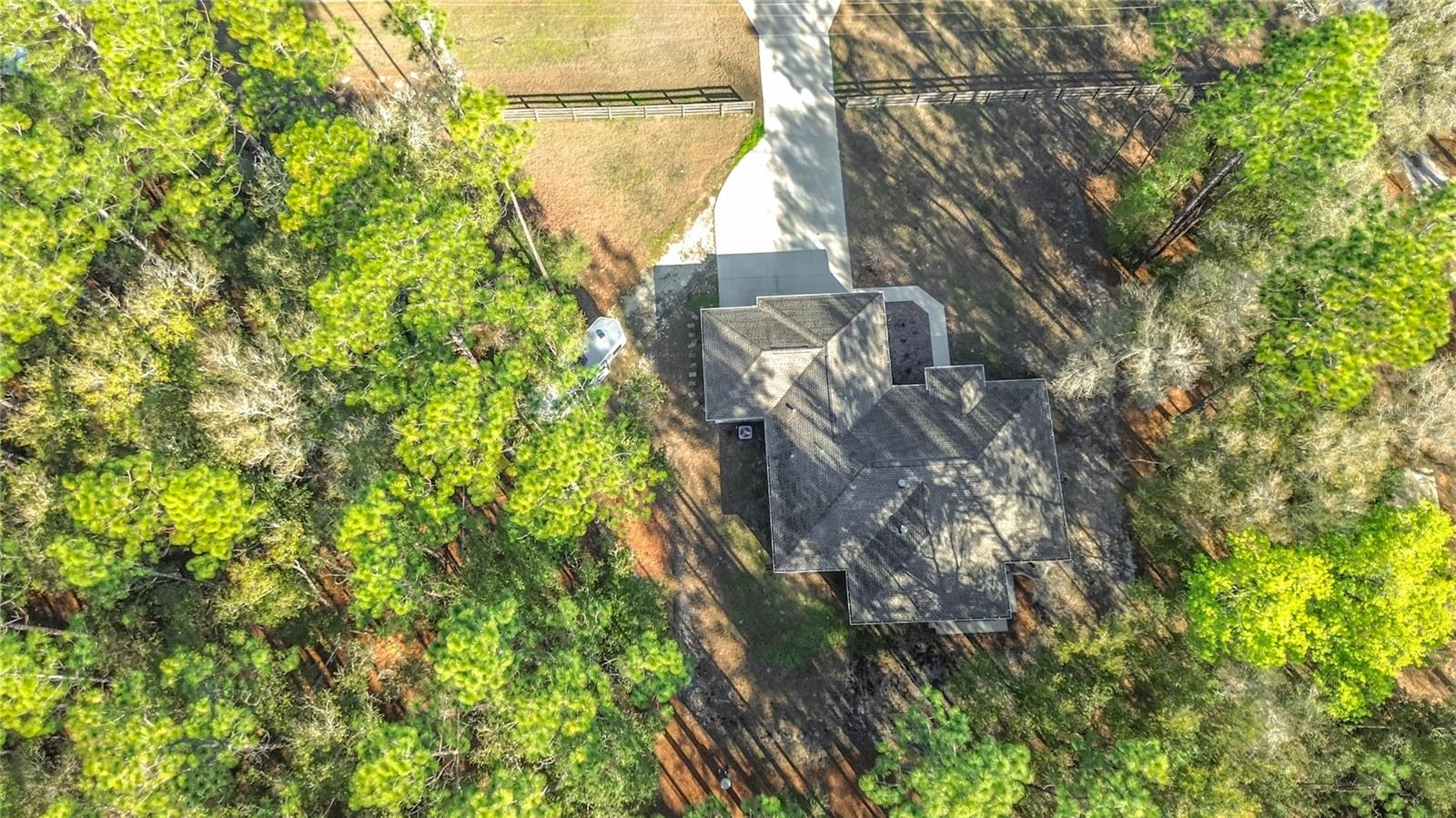 ROLLING HILLS UN FIVE - Residential